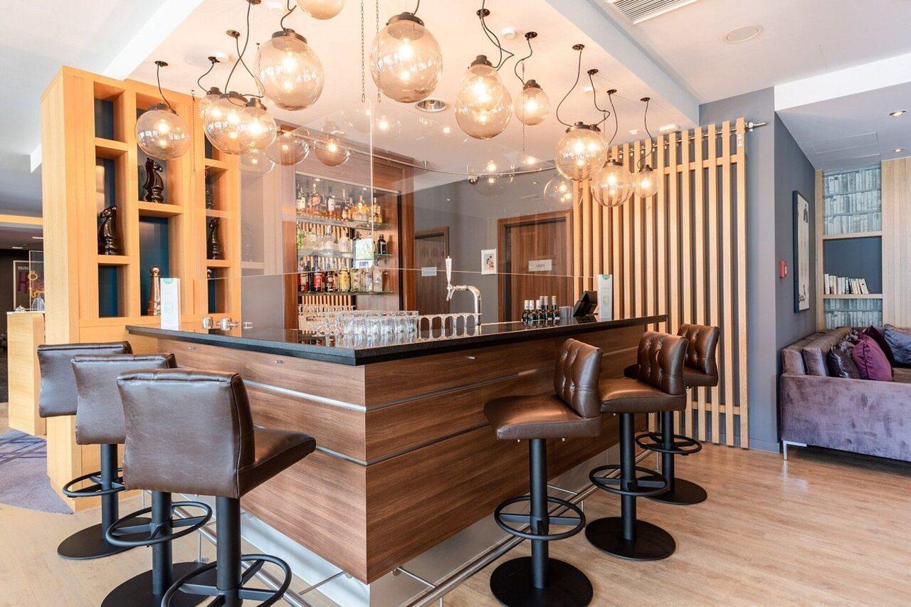 Holiday Inn Express Stuttgart Airport, An Ihg Hotel لينفلدن اشتردين المظهر الخارجي الصورة