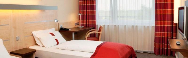 Holiday Inn Express Stuttgart Airport, An Ihg Hotel لينفلدن اشتردين المظهر الخارجي الصورة